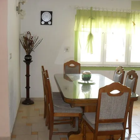 Desanka Apartmán Lopar