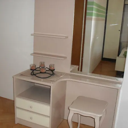Desanka Apartmán Lopar