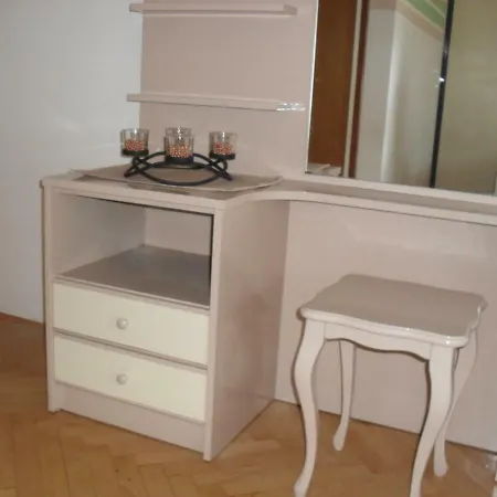Desanka Apartment Lopar