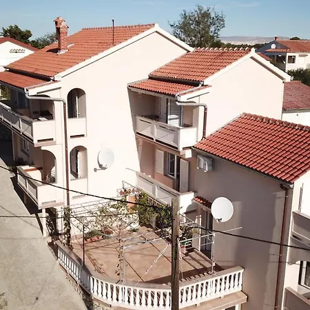 Apartment Desanka *